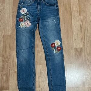 Zara Blue Skinny Jeans with Floral Embroidery